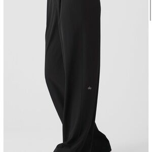 ALO Yoga mid-rise showdown trouser Black
